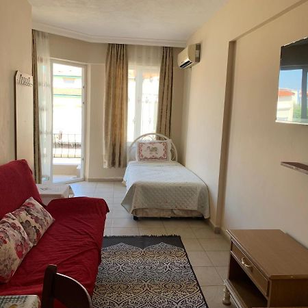Cizmeci Apart Hotel Çeşme Buitenkant foto