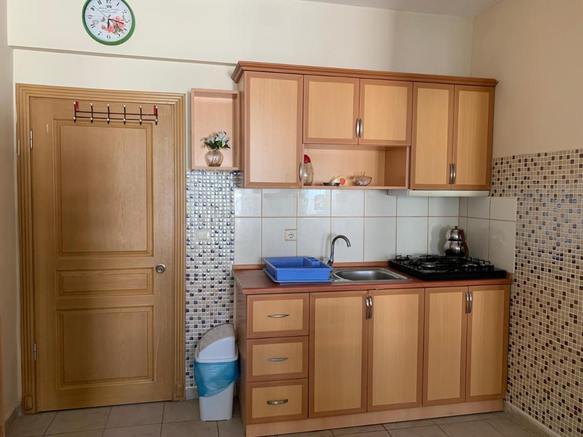 Cizmeci Apart Hotel Çeşme Buitenkant foto