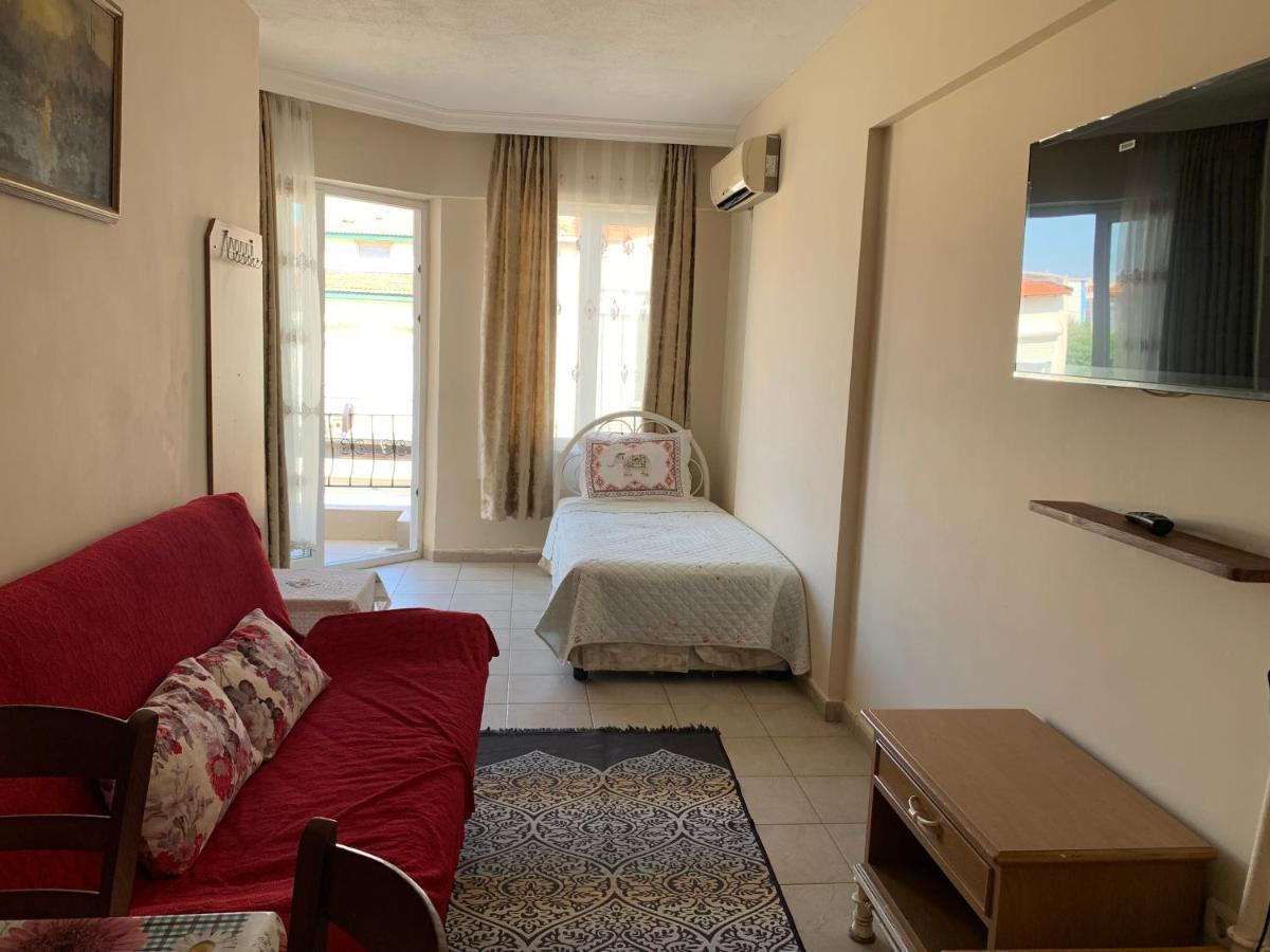Cizmeci Apart Hotel Çeşme Buitenkant foto