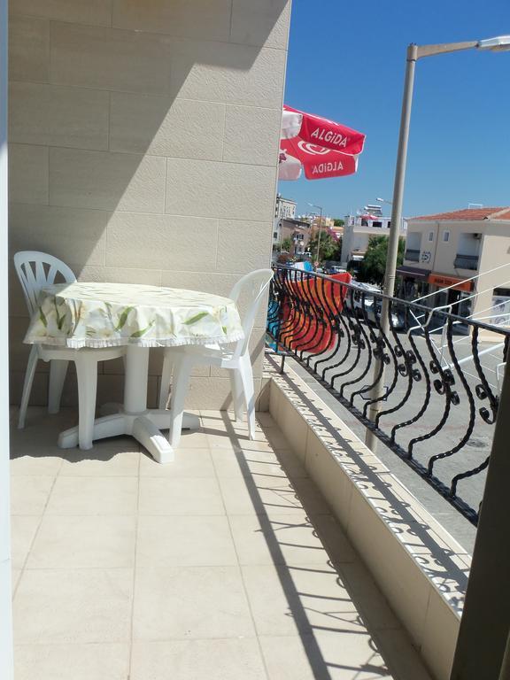 Cizmeci Apart Hotel Çeşme Kamer foto